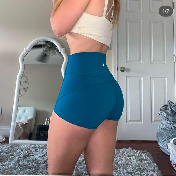 BUNDLE OF 4 - Lululemon in Movement Shorts - Picture 10 of 10